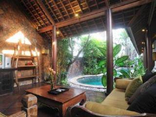 Villa Catur Kembar