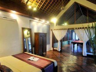 Catur Kembar Villa